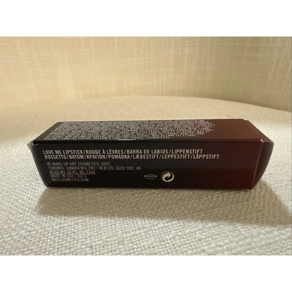 MAC Love Me Lipstick 423 E for Effortless 0.1oz‎ New in Box